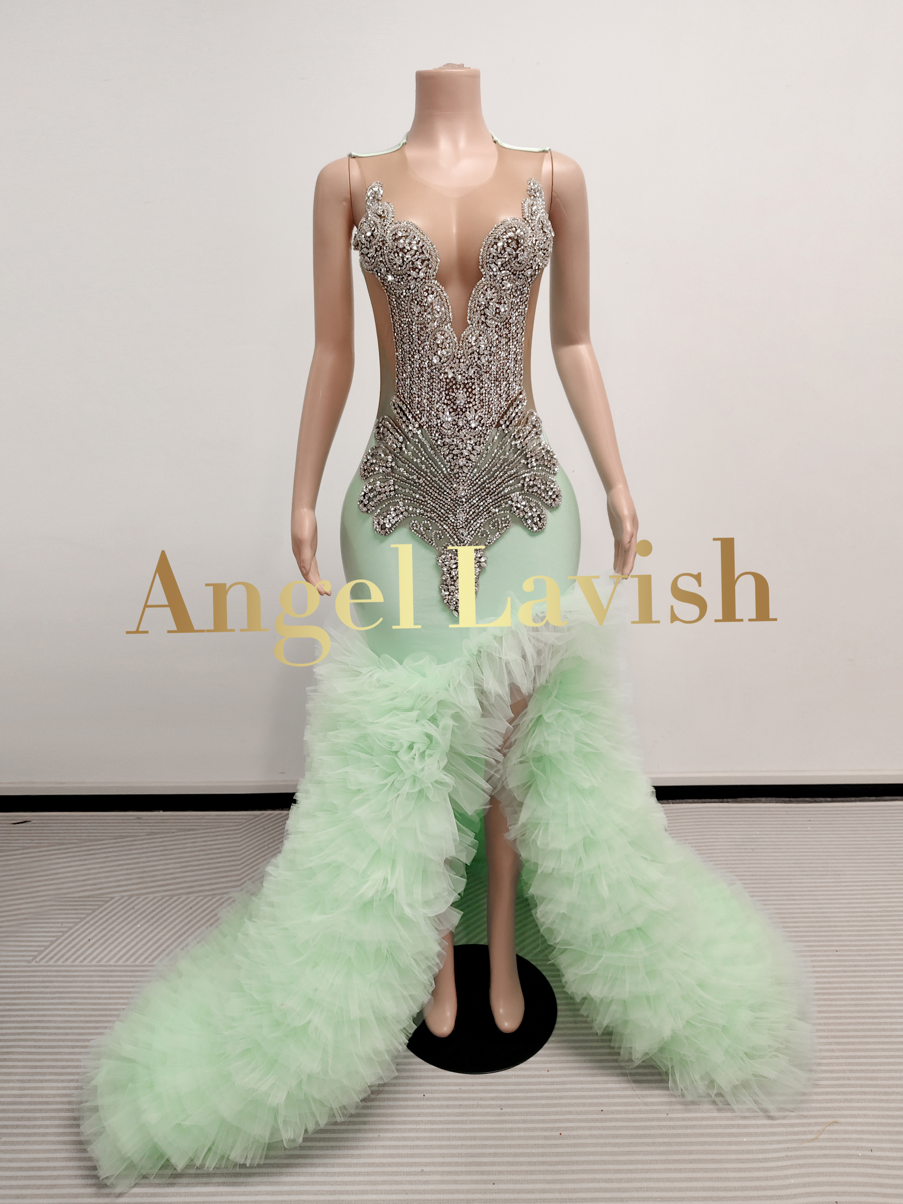 TH26011314 Green Silver