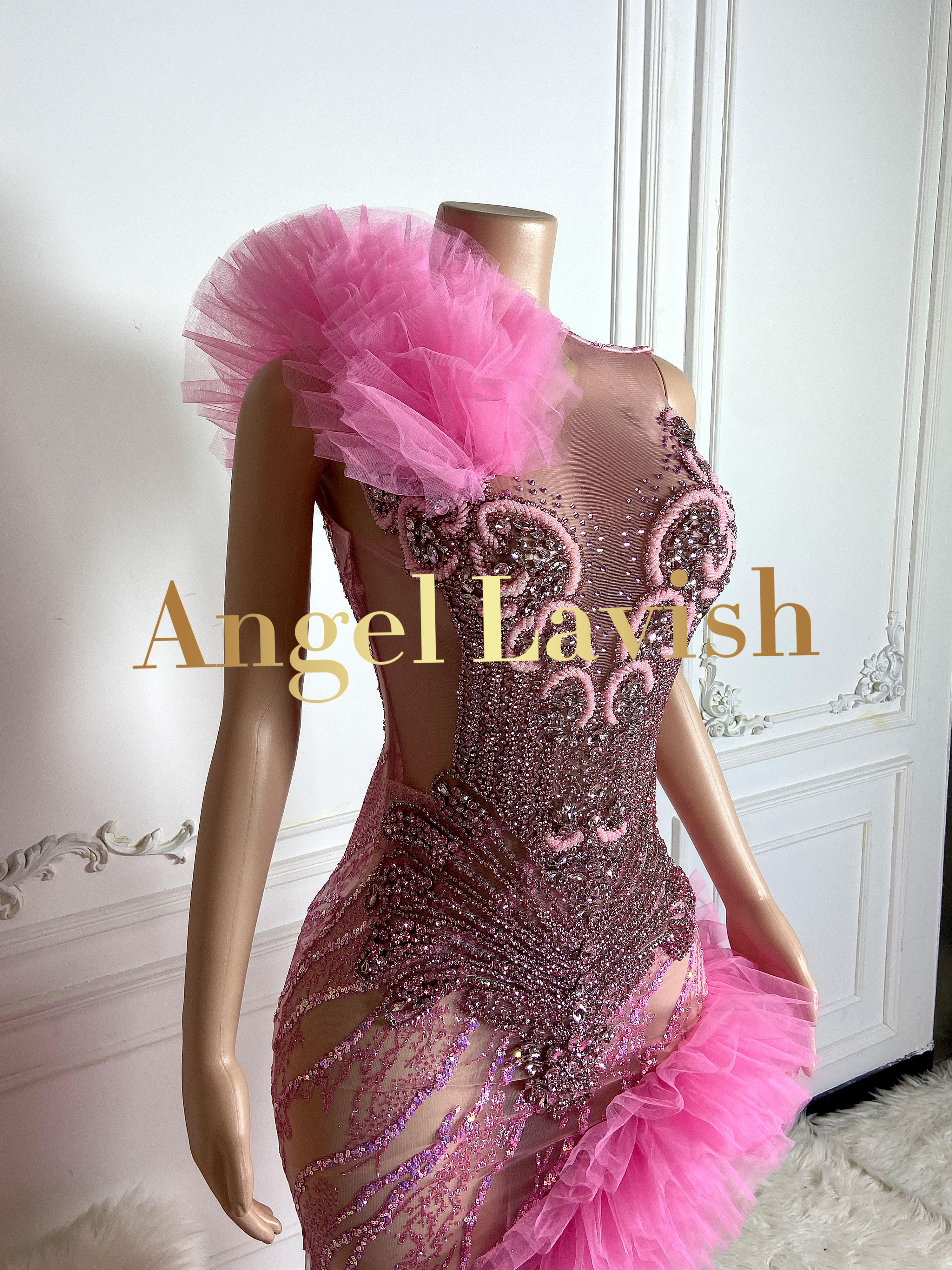 Pink Gowns THG2405027